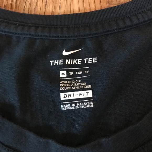Nike T-shirt Size Extra Small - Picture 4 of 5